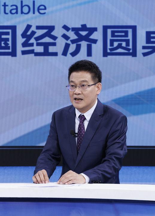 确定性应对各种不确定性——中国经济圆桌会聚焦“四稳”AG真人中国经济圆桌会·新华全媒头条以高质量发展的(图5)